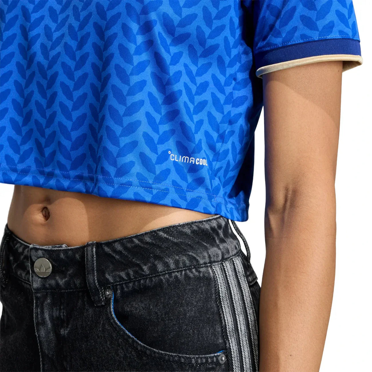 2026 Italy Women's Stadium Home Cropped Soccer Jersey - World Cup 2026